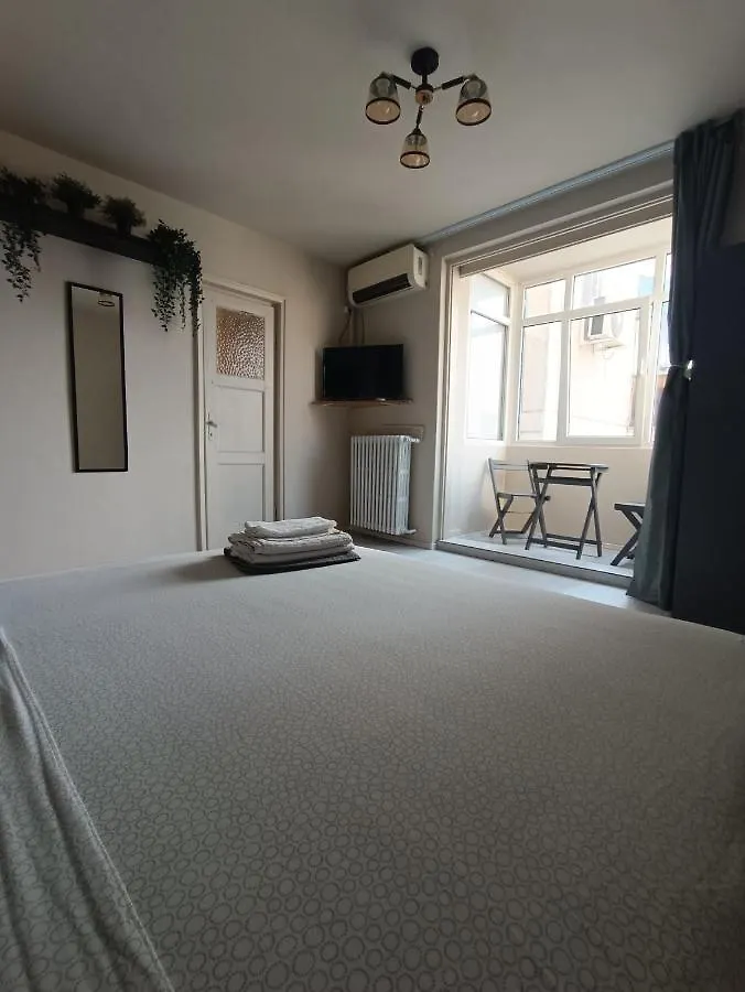 Old Town Within Apartment Bucureşti